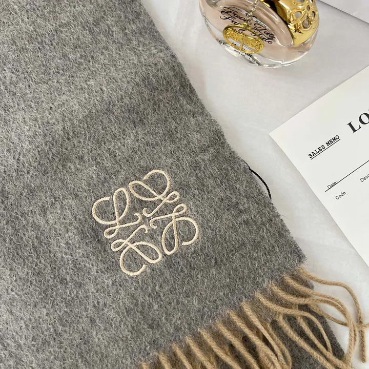 スーパーコピー ロエベ マフラー