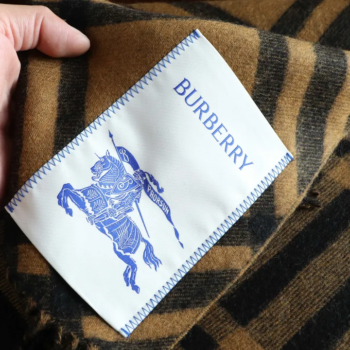 スーパーコピー バーバリー ス マフラー