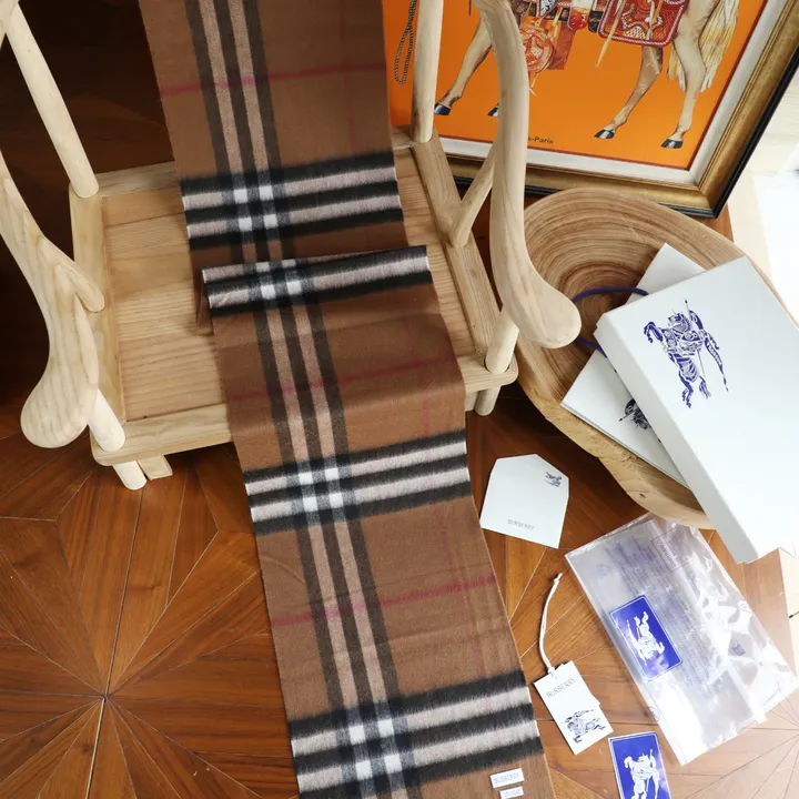 スーパーコピー バーバリー ス マフラー