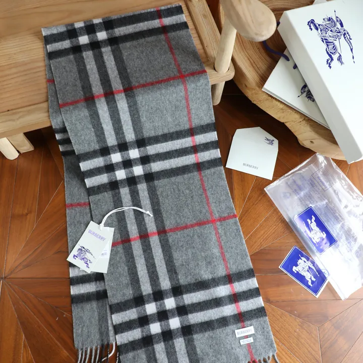 スーパーコピー バーバリー ス マフラー