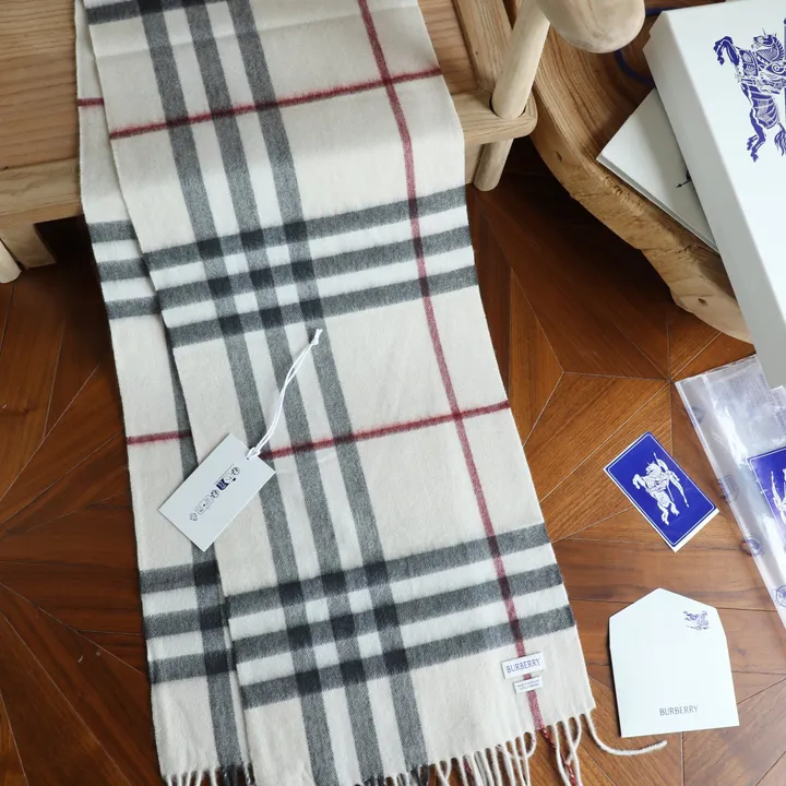 スーパーコピー バーバリー ス マフラー