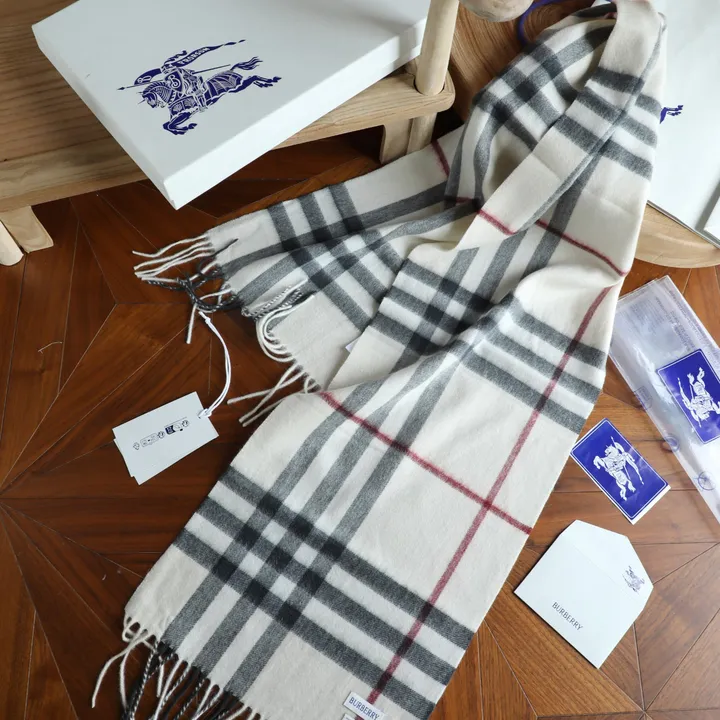 スーパーコピー バーバリー ス マフラー