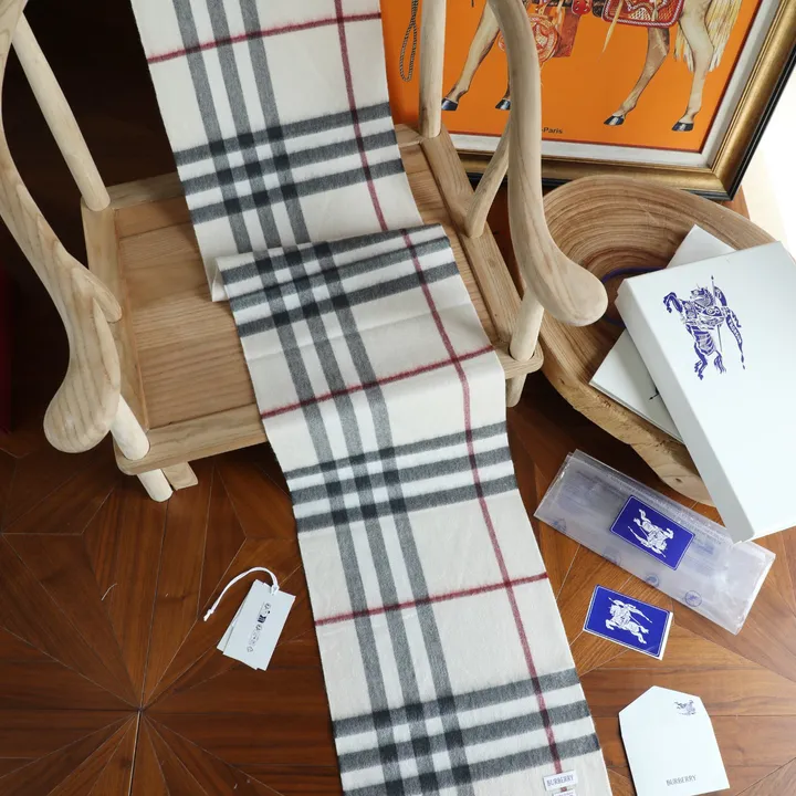 スーパーコピー バーバリー ス マフラー