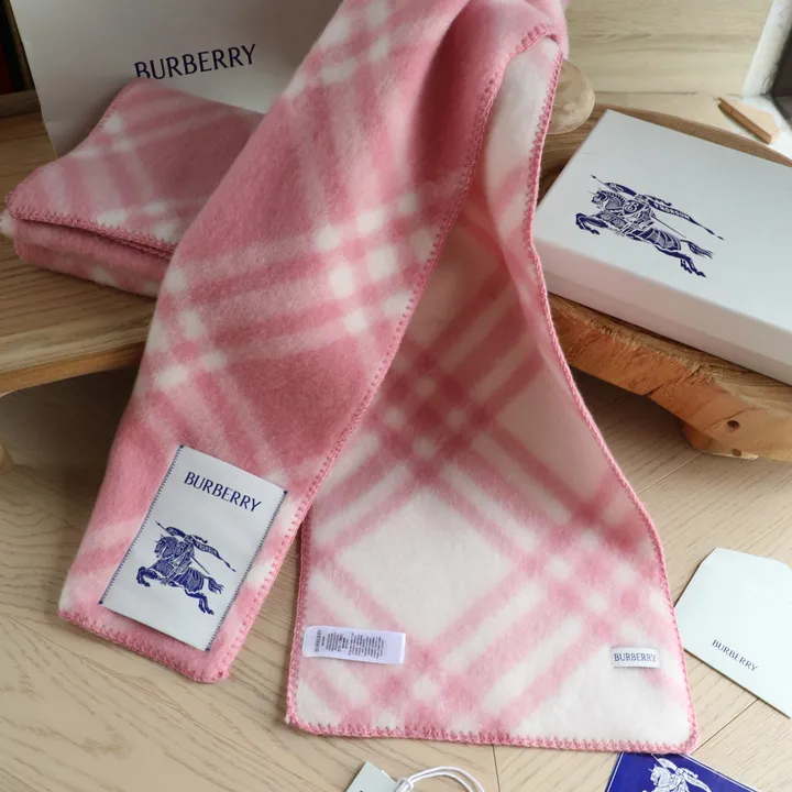 スーパーコピー バーバリー ス マフラー