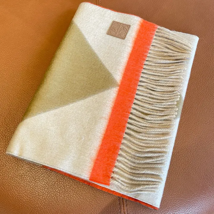 スーパーコピー ロエベ マフラー