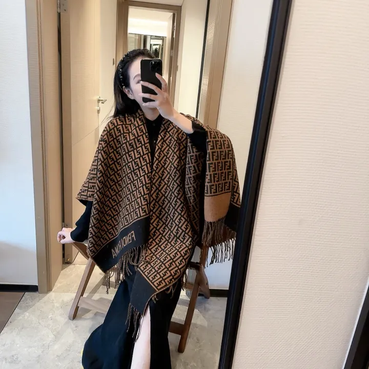 スーパーコピー フェンディ マフラー