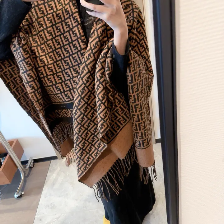 スーパーコピー フェンディ マフラー