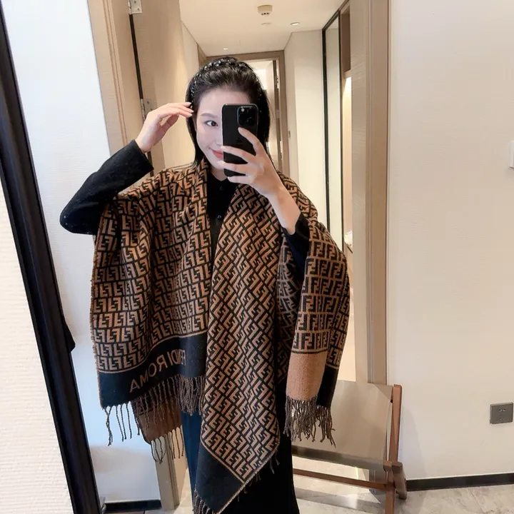 スーパーコピー フェンディ マフラー