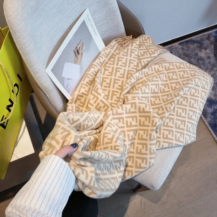 スーパーコピー フェンディ マフラー