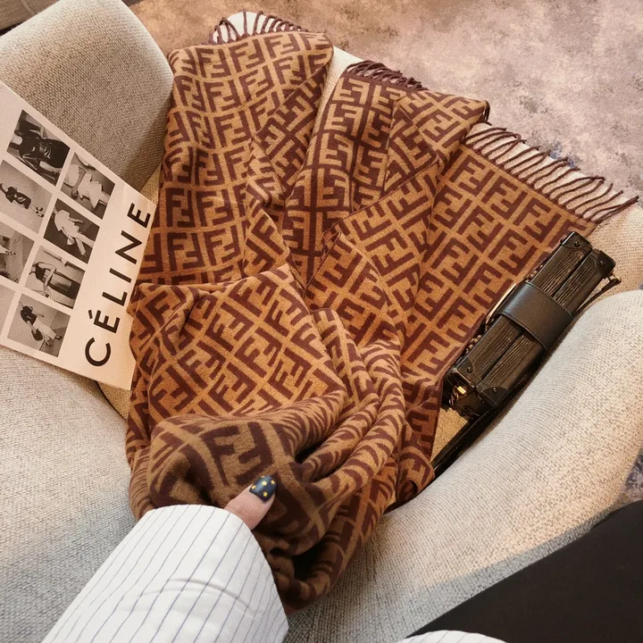 スーパーコピー フェンディ マフラー