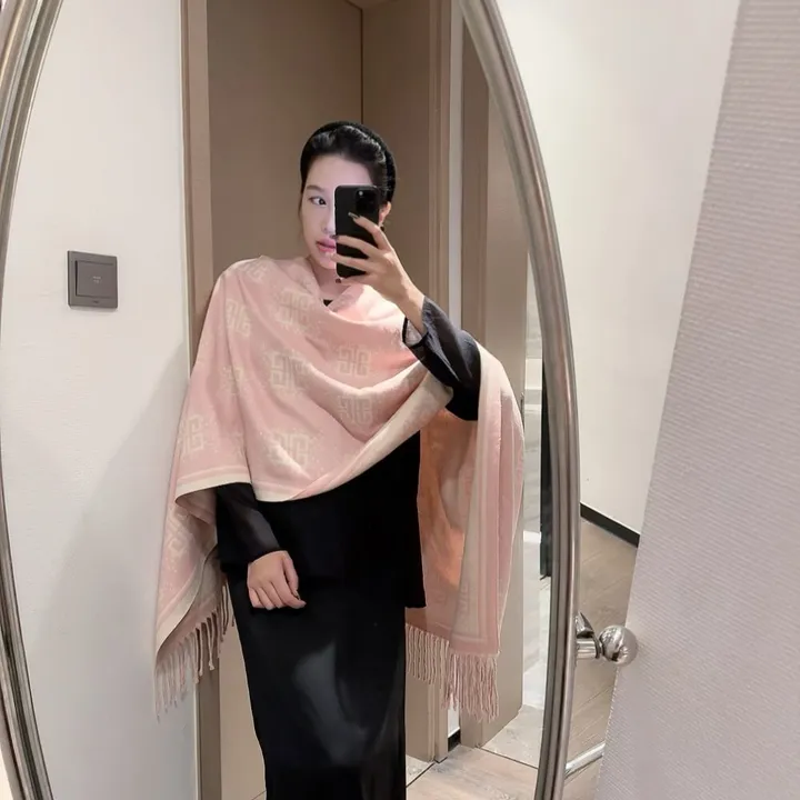 スーパーコピー ジバンシィ マフラー