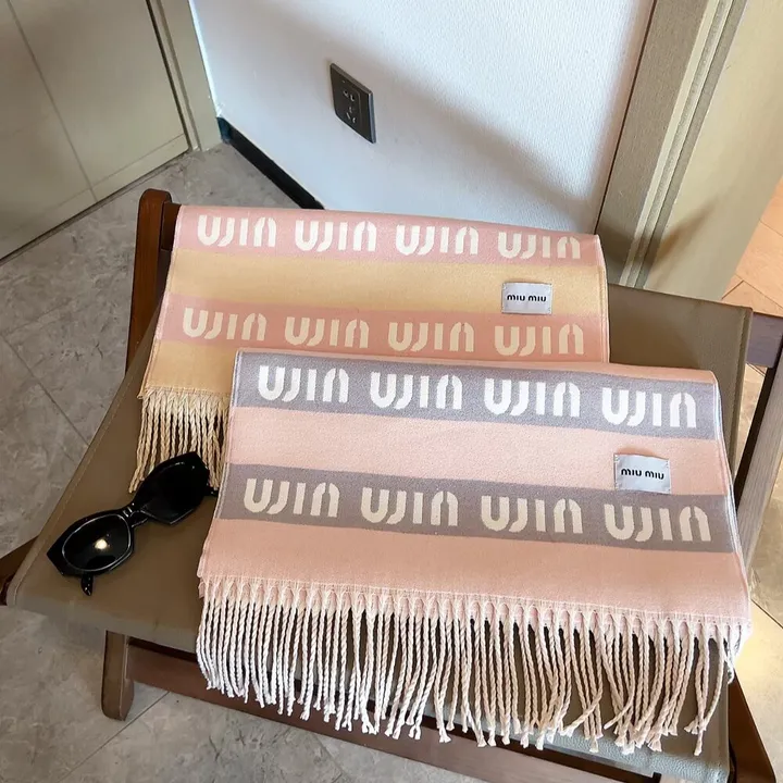 スーパーコピー フェンディ マフラー