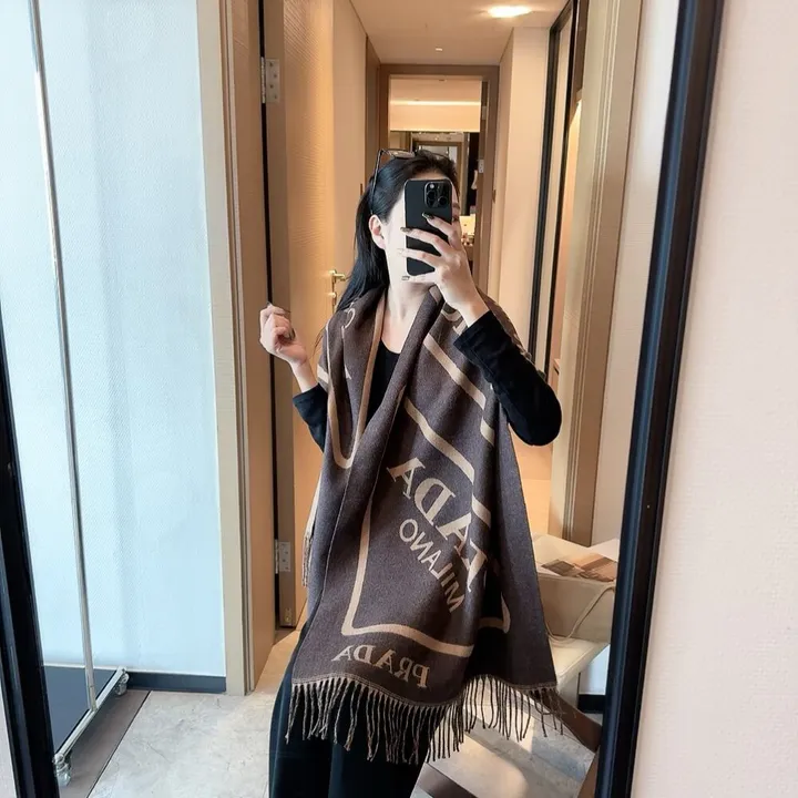 スーパーコピー プラダ マフラー