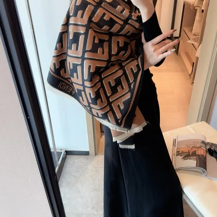 スーパーコピー フェンディ マフラー