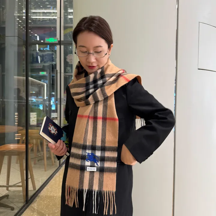 スーパーコピー バーバリー ス マフラー