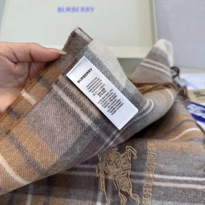 スーパーコピー バーバリー ス マフラー