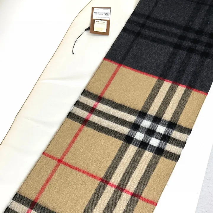 スーパーコピー バーバリー ス マフラー