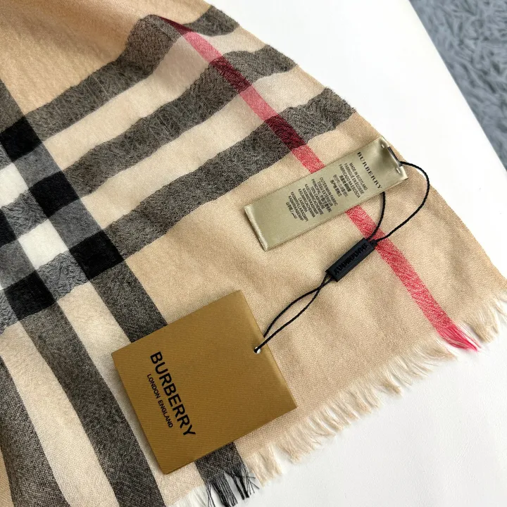 スーパーコピー バーバリー ス マフラー