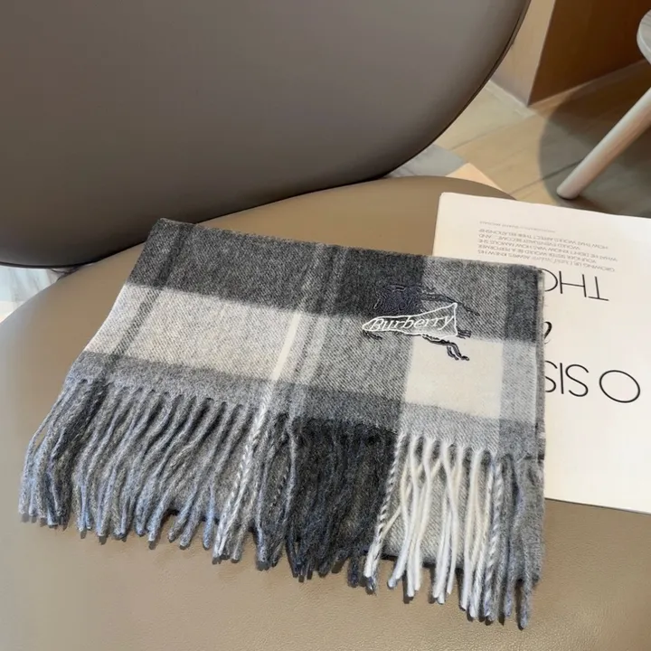 スーパーコピー バーバリー ス マフラー