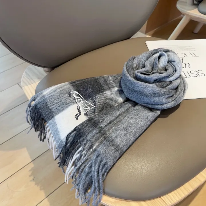 スーパーコピー バーバリー ス マフラー