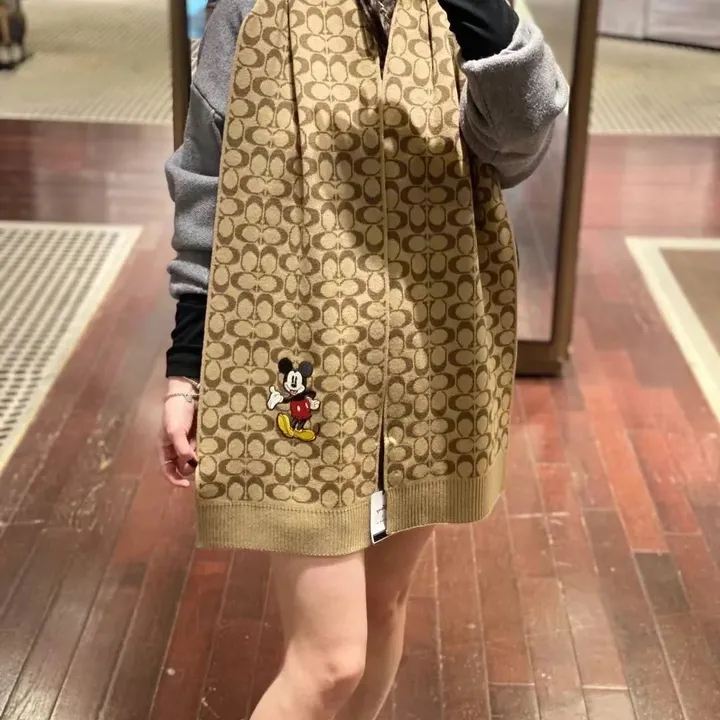 スーパーコピー コーチ マフラー