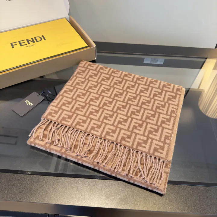 スーパーコピー フェンディ マフラー