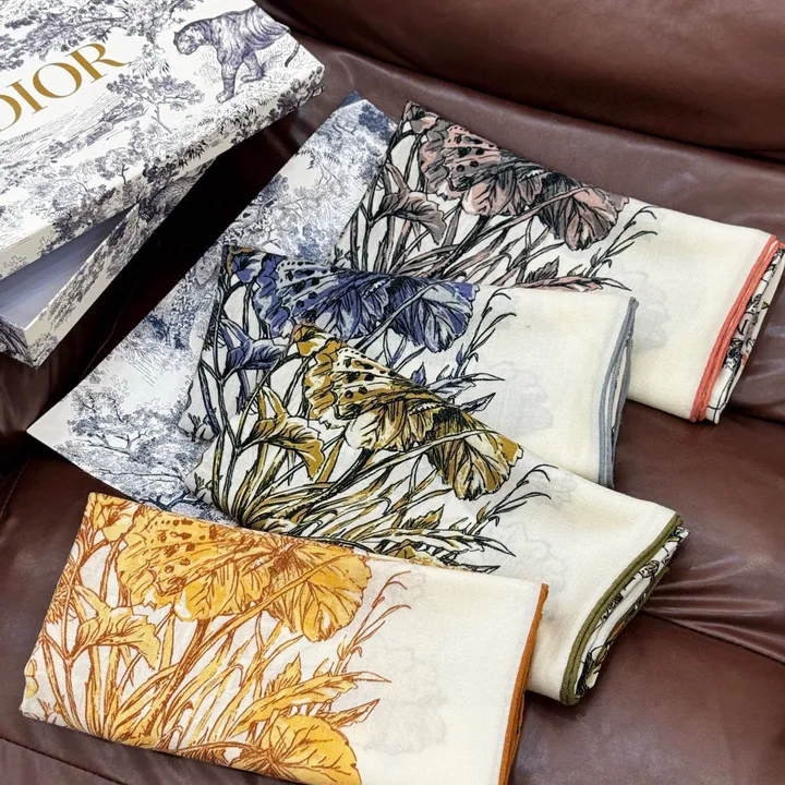 スーパーコピー ディオール マフラー