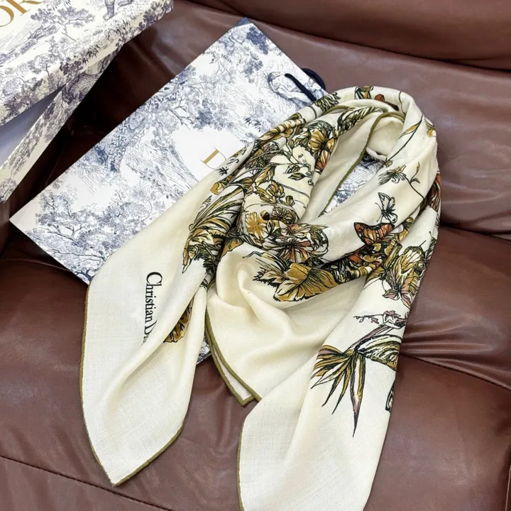 スーパーコピー ディオール マフラー