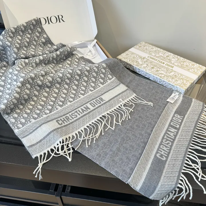 スーパーコピー グッチ マフラー