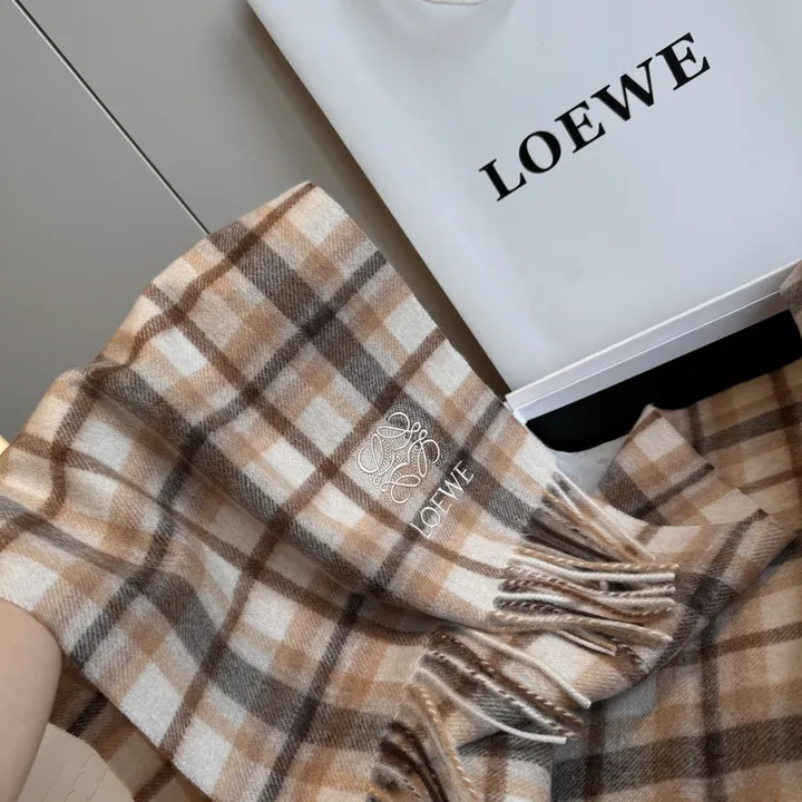 スーパーコピー ロエベ マフラー