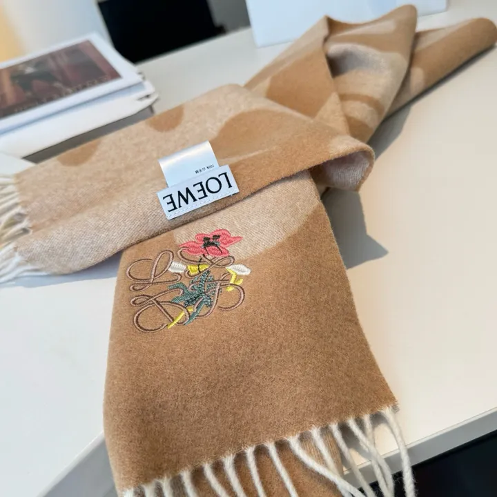 スーパーコピー ロエベ マフラー