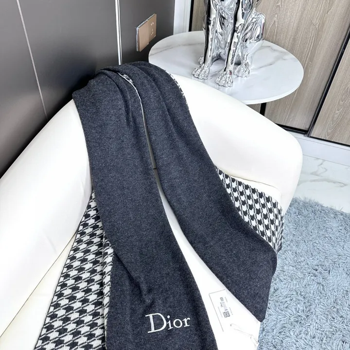 スーパーコピー ディオール マフラー