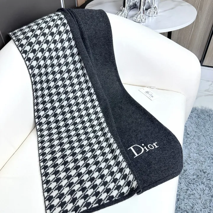 スーパーコピー ディオール マフラー