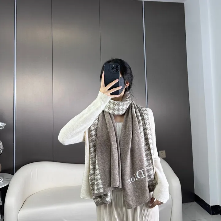 スーパーコピー ディオール マフラー