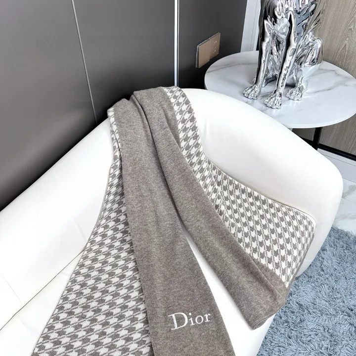 スーパーコピー ディオール マフラー