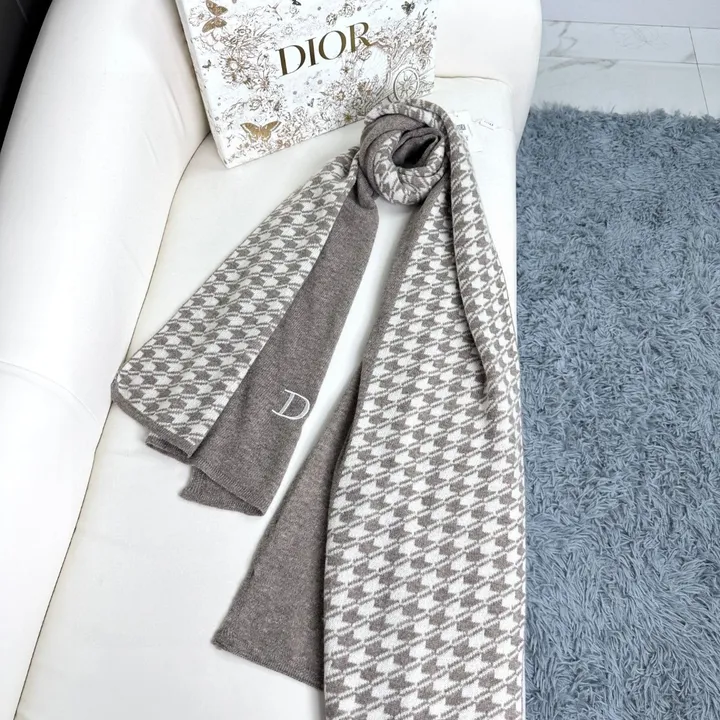 スーパーコピー ディオール マフラー