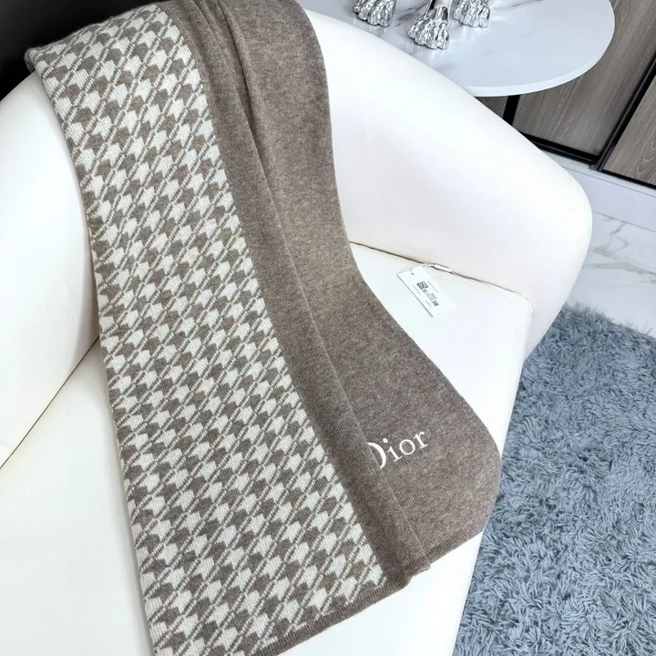 スーパーコピー ディオール マフラー