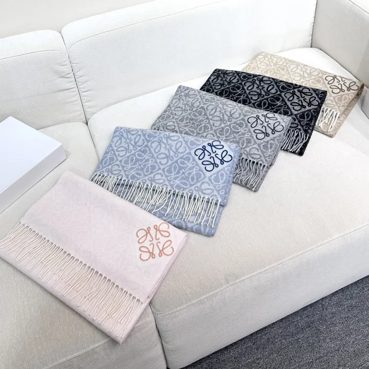 スーパーコピー ロエベ マフラー