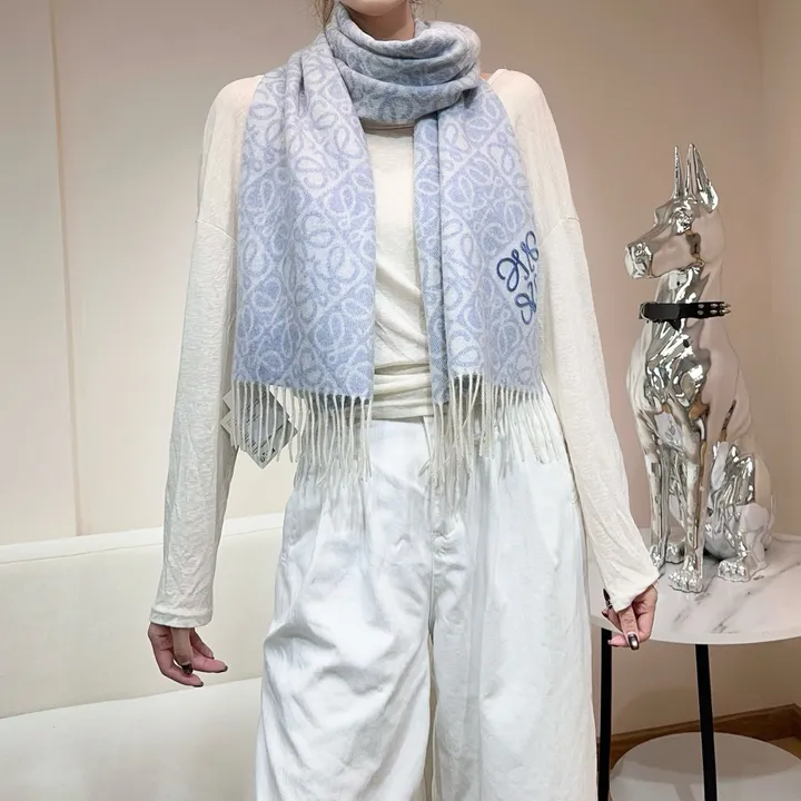 スーパーコピー ロエベ マフラー