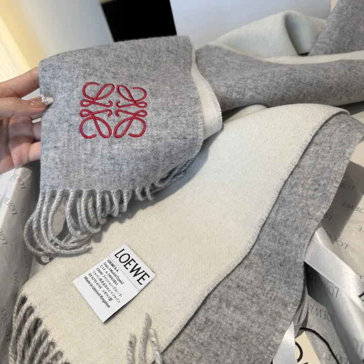 スーパーコピー ロエベ マフラー