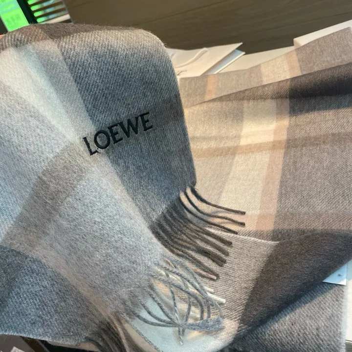 スーパーコピー ロエベ マフラー