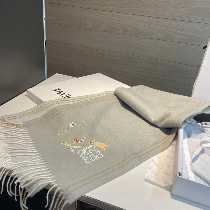 スーパーコピー ロエベ マフラー