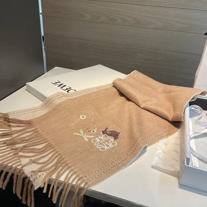 スーパーコピー ロエベ マフラー