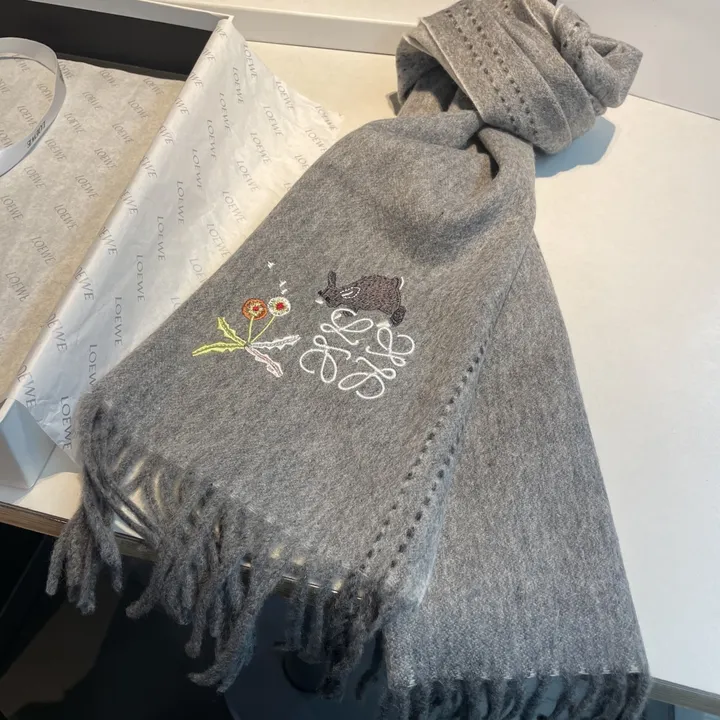 スーパーコピー ロエベ マフラー