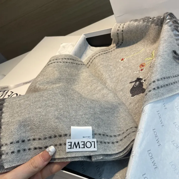 スーパーコピー ロエベ マフラー