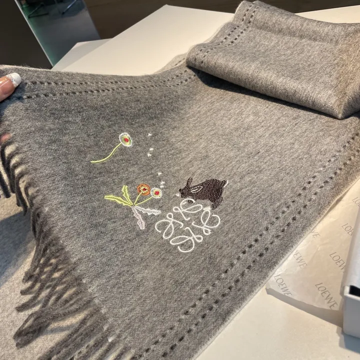 スーパーコピー ロエベ マフラー