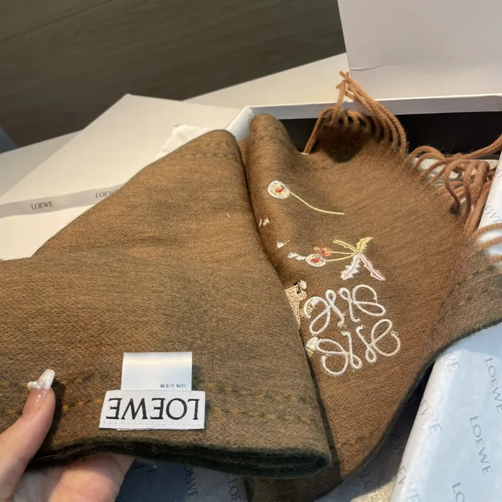 スーパーコピー ロエベ マフラー