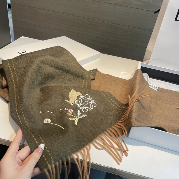 スーパーコピー ロエベ マフラー