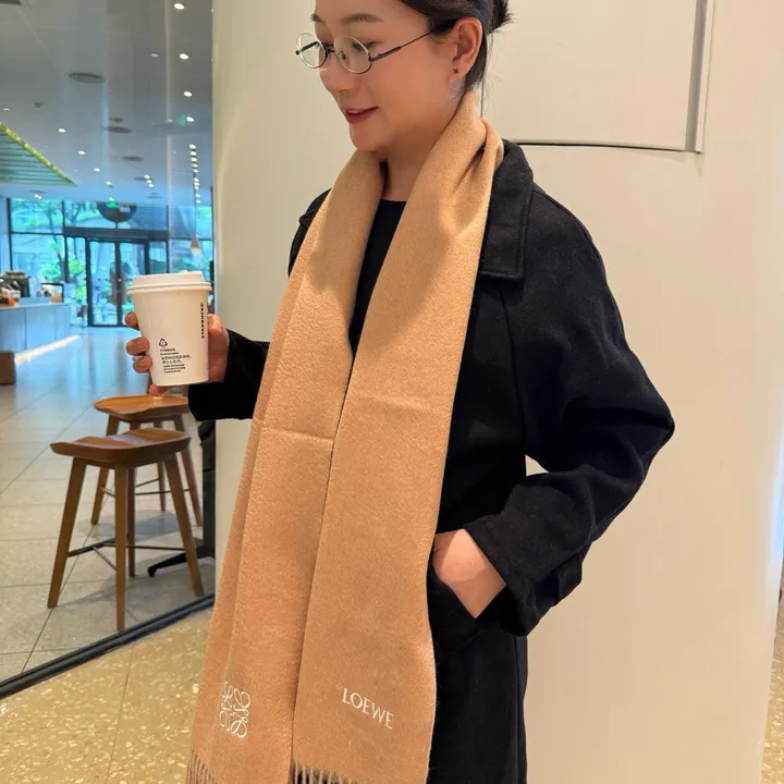 スーパーコピー ロエベ マフラー