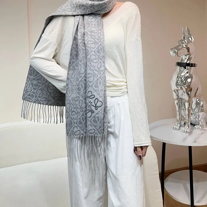 スーパーコピー ロエベ マフラー